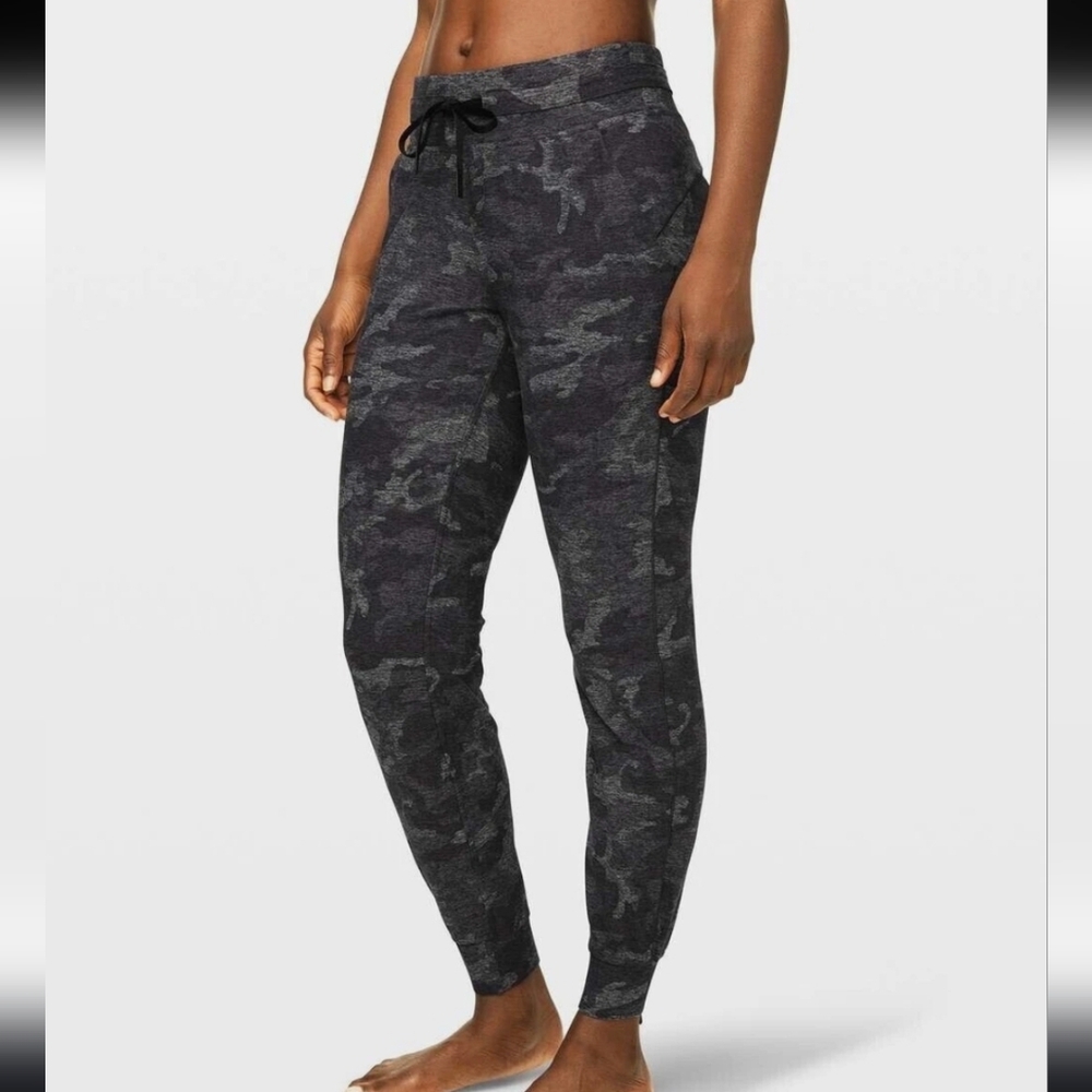 Lululemon Ready To Rulu Pant Incognito Camo Black Jogger Pants Size 8